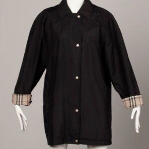 Women's Black  Burberry short RAINCOAT w 2 wool liners